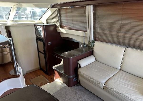 Sea Ray 44 Sedan Bridge image