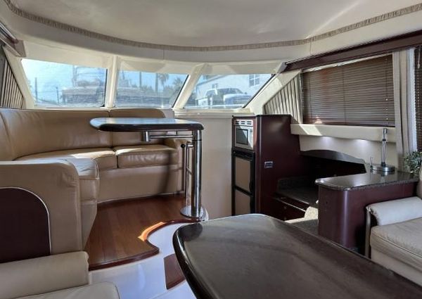 Sea Ray 44 Sedan Bridge image