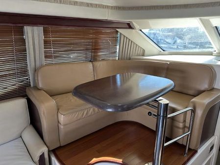 Sea Ray 44 Sedan Bridge image