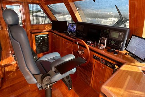 Alaskan 56 Pilothouse image