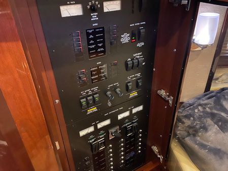 Sea Ray 610 Sundancer image