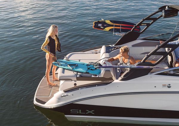 Sea-ray SLX-260-SURF image