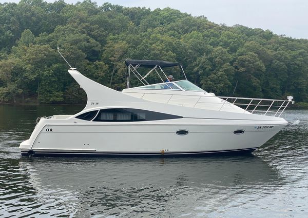 Carver 36 Mariner image