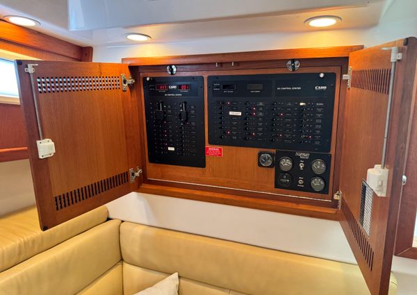 Cabo 35 Express image