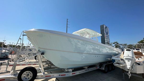 Twin Vee 340 GFX