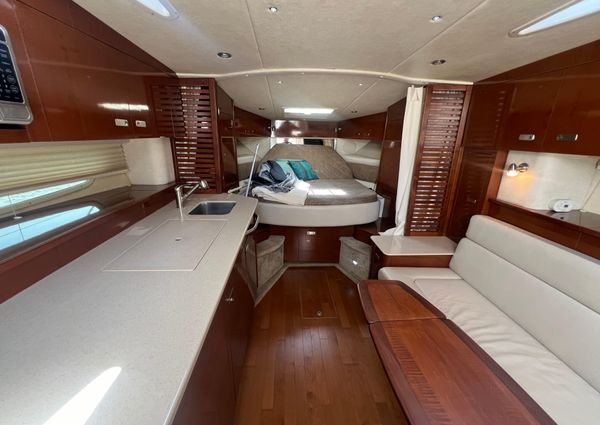 Sea Ray 370 Sundancer image