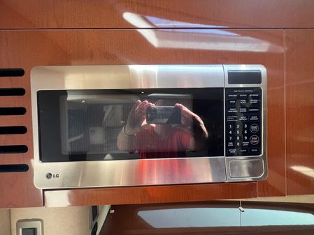 Sea Ray 370 Sundancer image