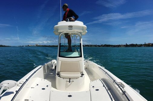 Boston Whaler 240 Dauntless Pro image