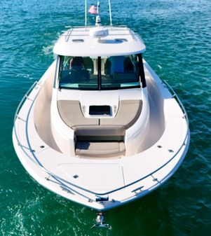 Tiara Yachts Q 44 image