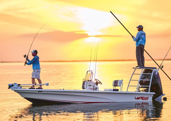 Mako 18-PRO-SKIFF-SILVER-STAR-EDITION image