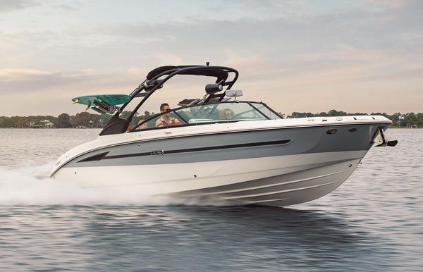 2025 Sea Ray SDX 270 Surf