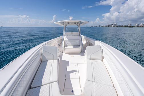 Intrepid 400 Center Console image