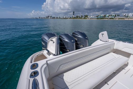 Intrepid 400 Center Console image