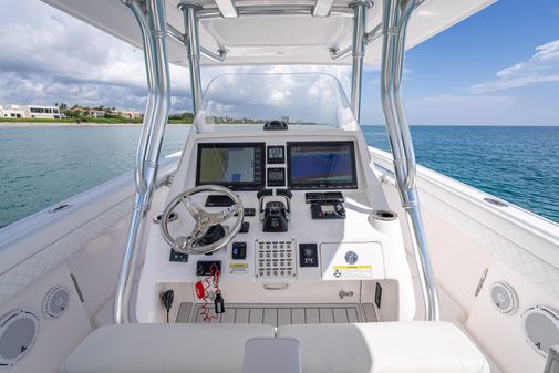 Intrepid 400 Center Console image