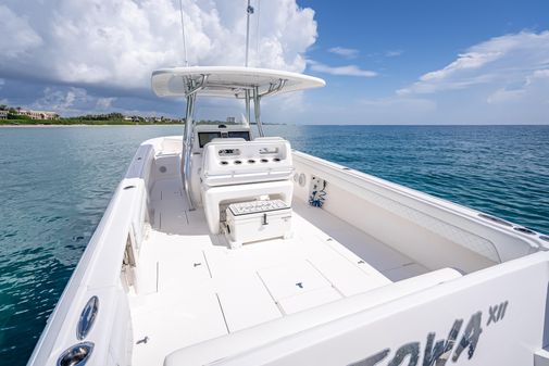 Intrepid 400 Center Console image