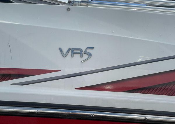 Bayliner VR5 image