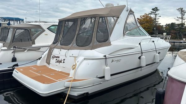 Cruisers Yachts 3672 Express
