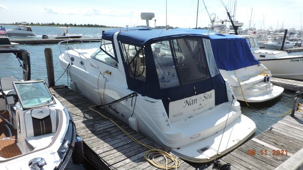 Rinker 330 Express Cruiser image