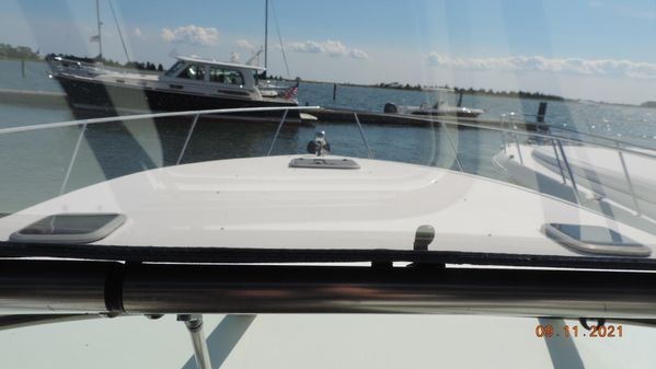 Rinker 330 Express Cruiser image