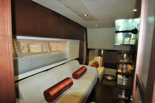 Sea Ray 410 Sundancer image