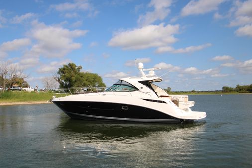 Sea Ray 410 Sundancer image
