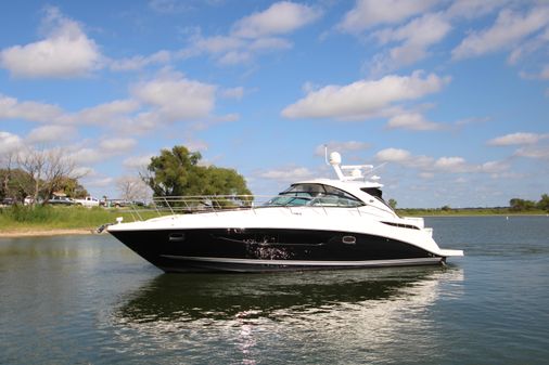 Sea Ray 410 Sundancer image