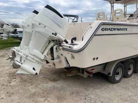 Grady-White Bimini 306 image