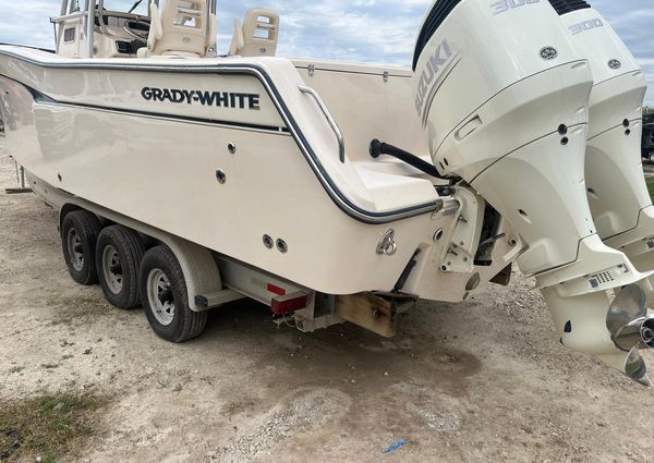 Grady-White Bimini 306 image