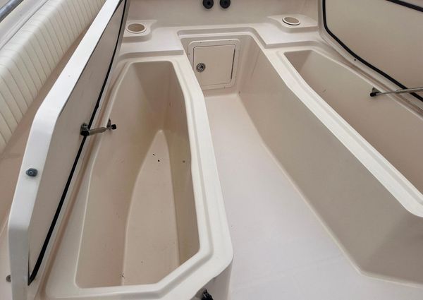 Grady-White Bimini 306 image