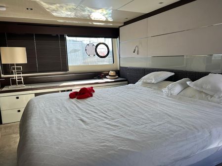 Sunseeker 74 Sport Yacht image