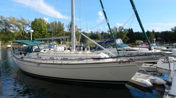 Island Packet 40
