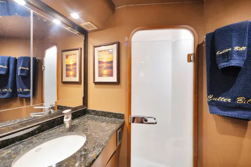 Viking 70 Convertible image