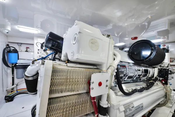 Viking 70-CONVERTIBLE image