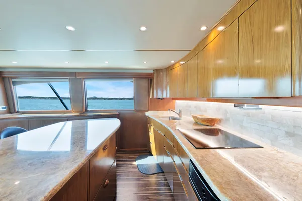 Viking 70-CONVERTIBLE image