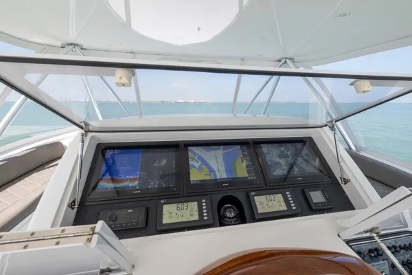 Viking 70-CONVERTIBLE image