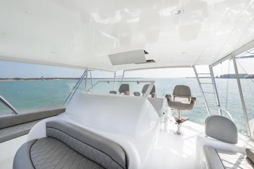 Viking 70 Convertible image