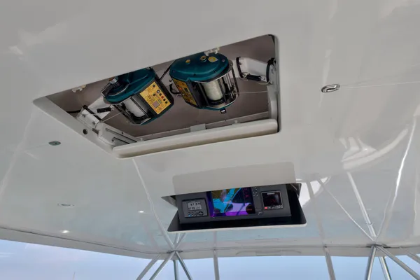 Viking 70-CONVERTIBLE image