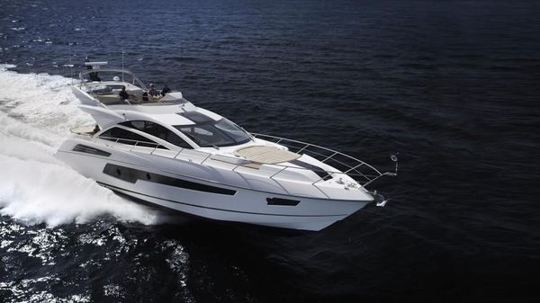Sunseeker 68 Sport Yacht