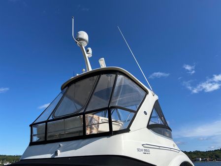 Sea Ray 450 Sedan Bridge image