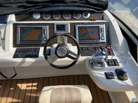 Sea Ray 450 Sedan Bridge image