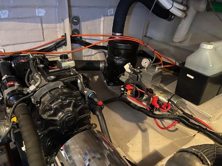 Sea Ray 450 Sedan Bridge image
