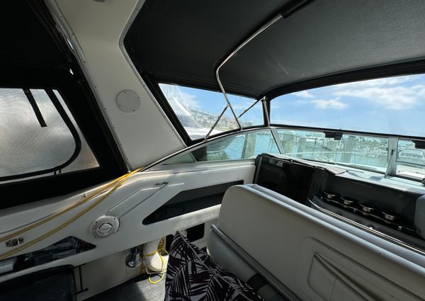 Sea Ray 350 Sundancer image