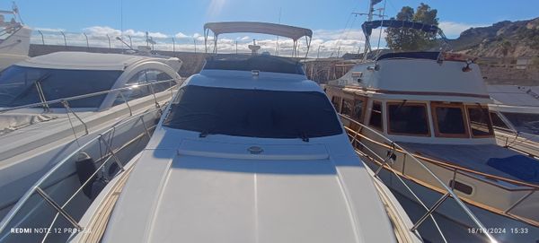 Azimut 46 image