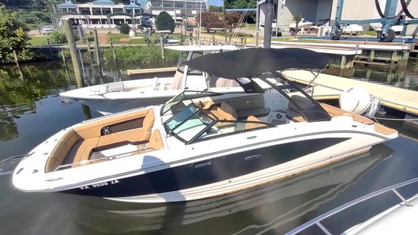 Sea Ray SDX 270 Outboard