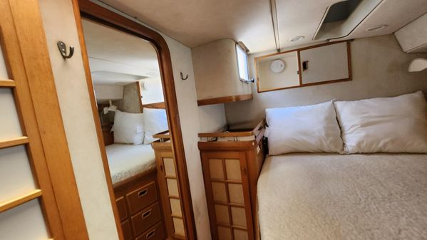 Deerfoot Pilothouse 74 image