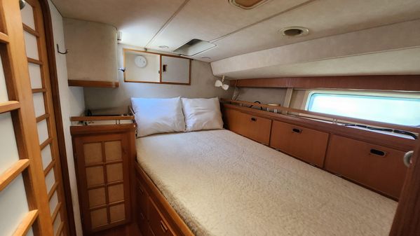 Deerfoot Pilothouse 74 image