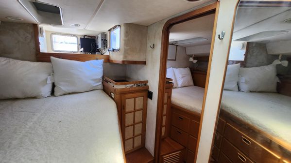 Deerfoot Pilothouse 74 image