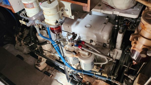 Deerfoot Pilothouse 74 image