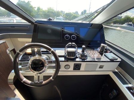 Azimut 60 Flybridge image