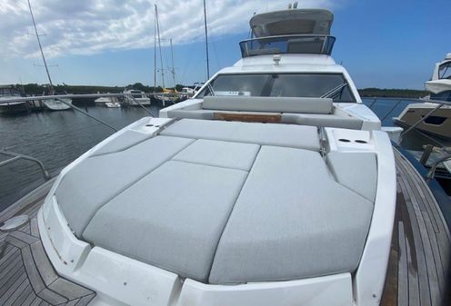 Azimut 60 Flybridge image